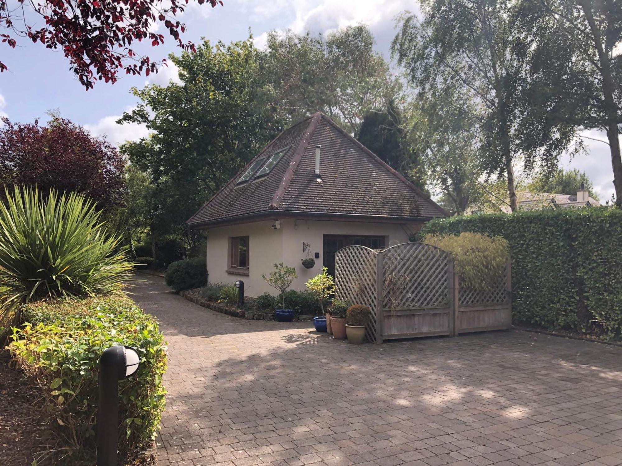 The Lodge At Bodenlodge Malahide Ngoại thất bức ảnh